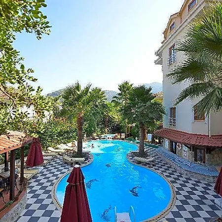 Dores Hotel 3*
