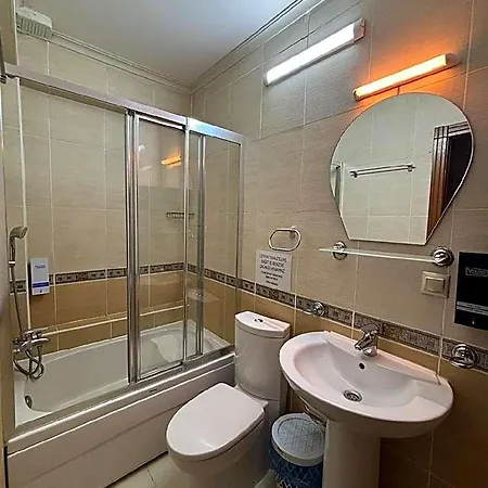 Hotel Dores 3*