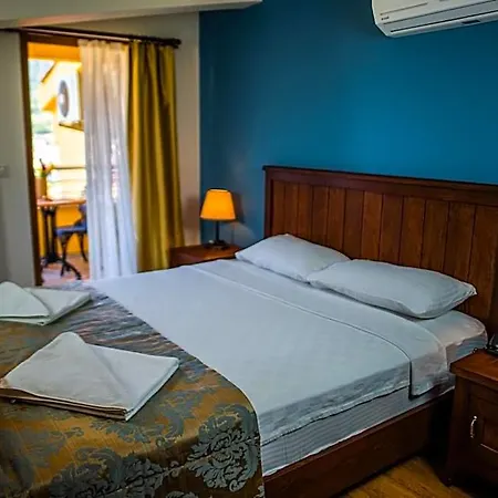 Dores Aparthotel